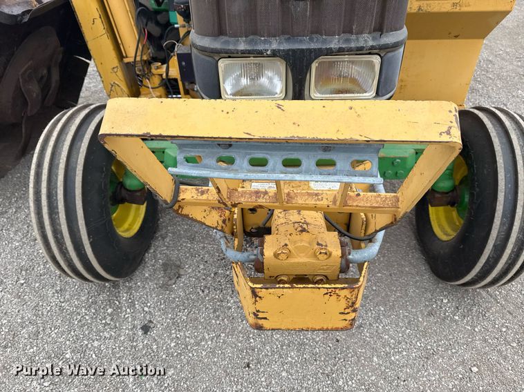 image for item EG2375 2003 John Deere 6415 tractor