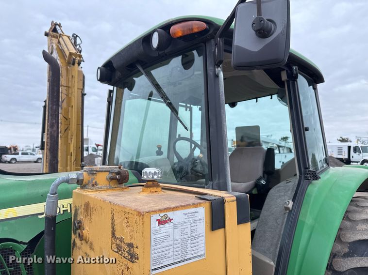 image for item EG2375 2003 John Deere 6415 tractor