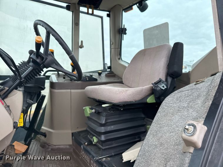 image for item EG2375 2003 John Deere 6415 tractor