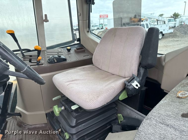 image for item EG2375 2003 John Deere 6415 tractor