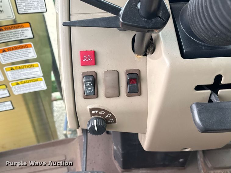 image for item EG2375 2003 John Deere 6415 tractor