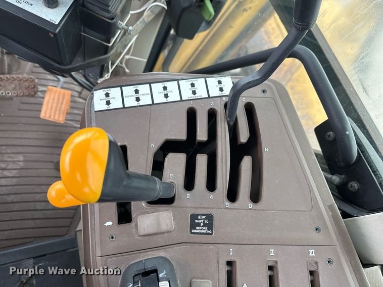 image for item EG2375 2003 John Deere 6415 tractor