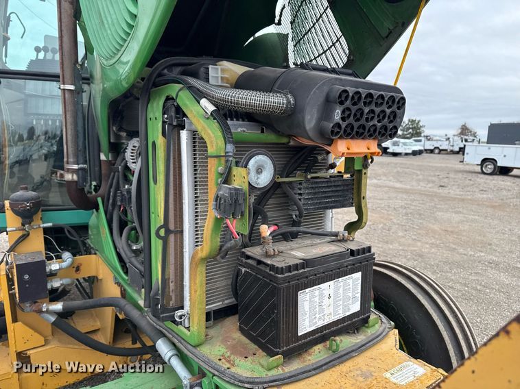 image for item EG2375 2003 John Deere 6415 tractor