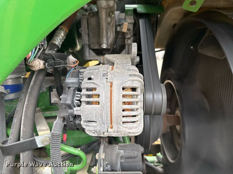 image for item EG2375 2003 John Deere 6415 tractor