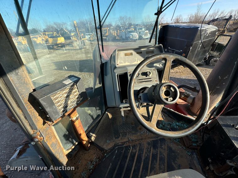 image for item EG7915 1995 Case IH 9270 4WD tractor