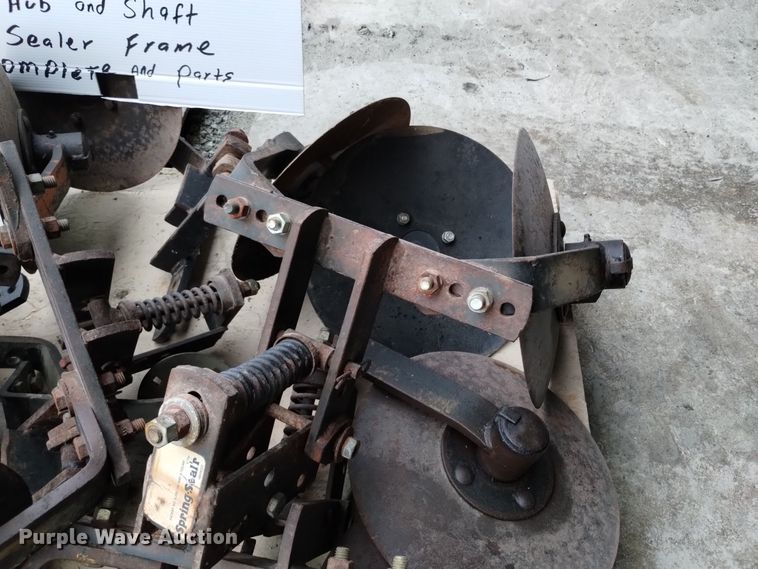 image for item EH0060 (6) DMI disc sealers