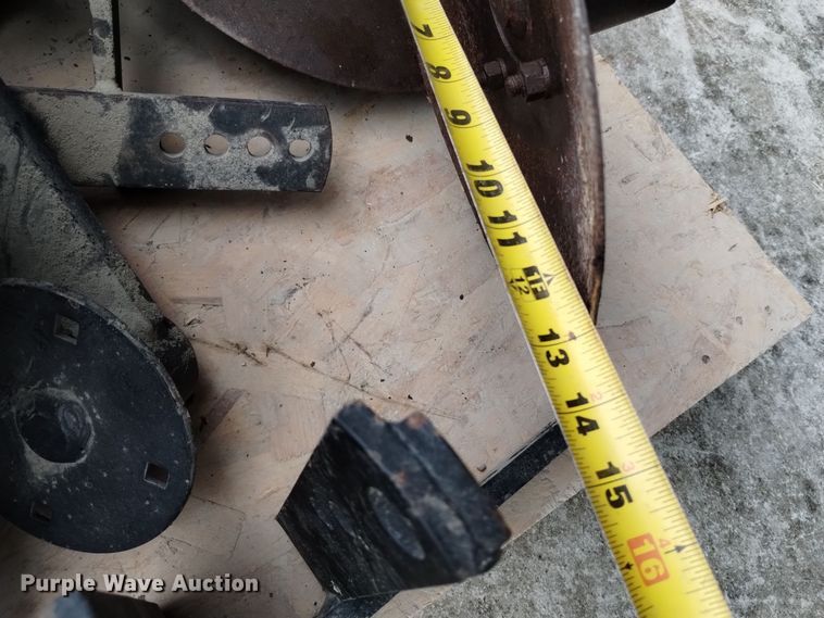 image for item EH0060 (6) DMI disc sealers