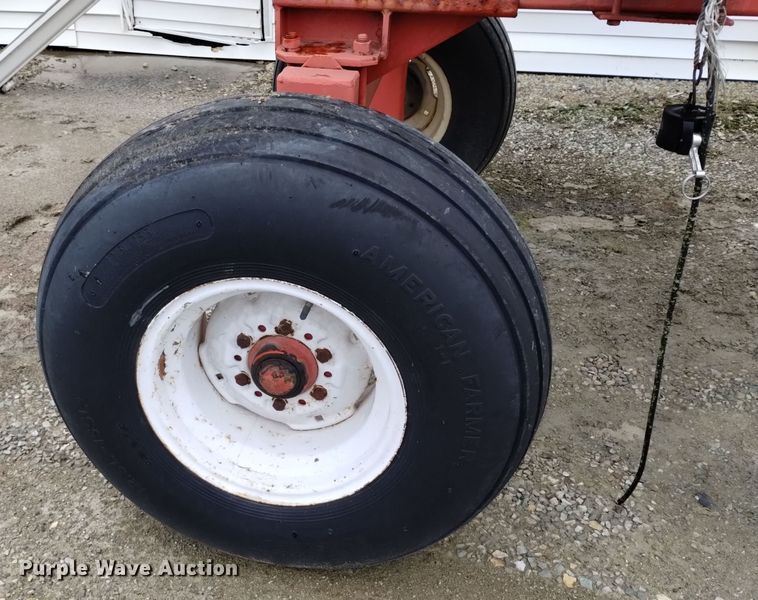 image for item EH0066 Clark tank trailer