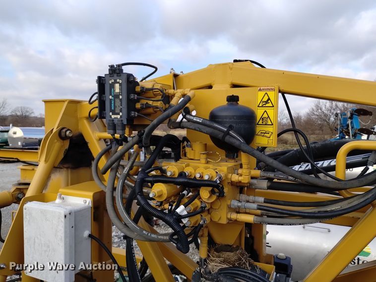 image for item EH0070 Agco sprayer bed