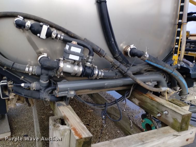 image for item EH0070 Agco sprayer bed