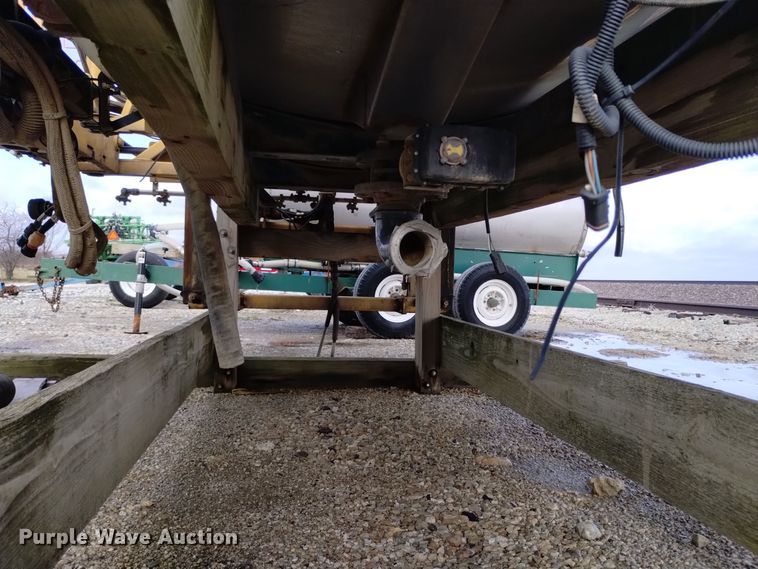 image for item EH0070 Agco sprayer bed