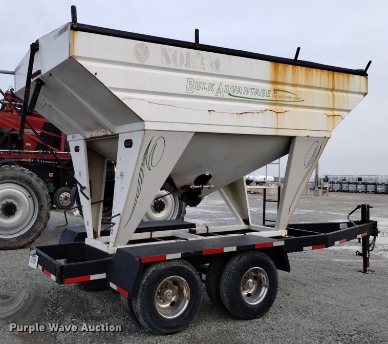 image for item EH0076 Convey-All BTS300 seed tender