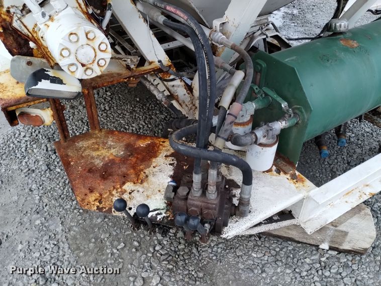 image for item EH0077 Chandler 16  fertilizer delivery bed