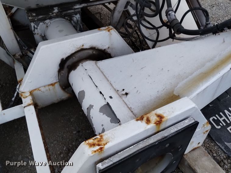 image for item EH0077 Chandler 16  fertilizer delivery bed