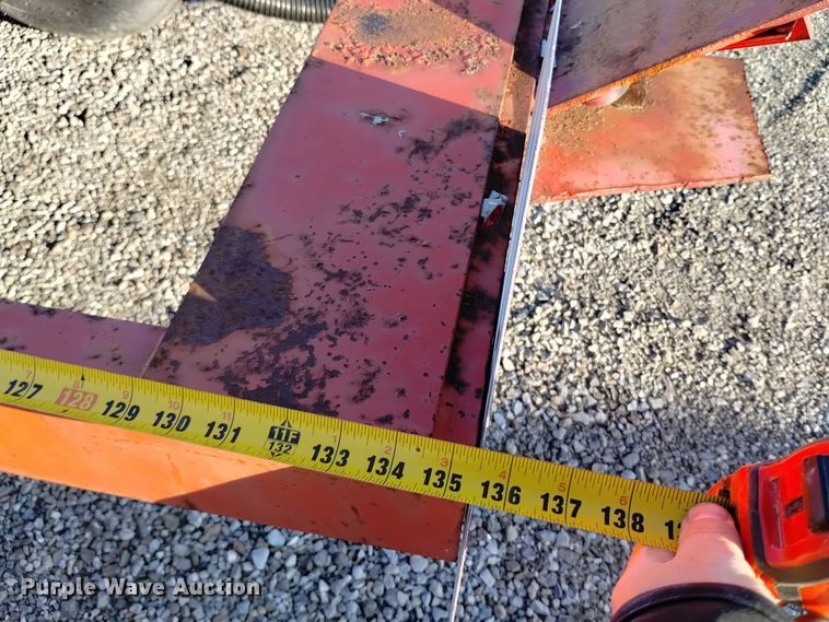 image for item EH0090 Countrymark Coop 2610 running gear