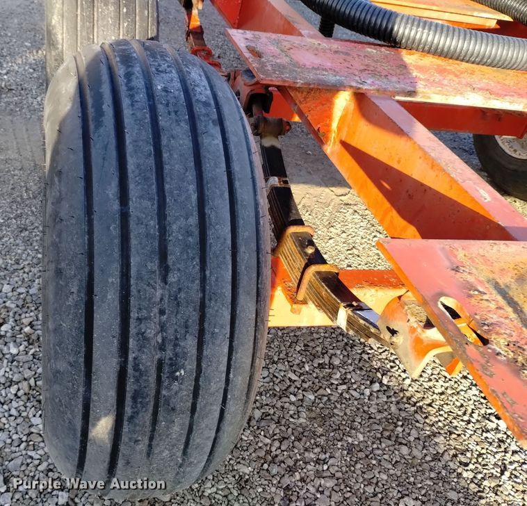 image for item EH0090 Countrymark Coop 2610 running gear