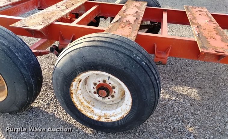 image for item EH0091 Countrymark Coop 2610 running gear