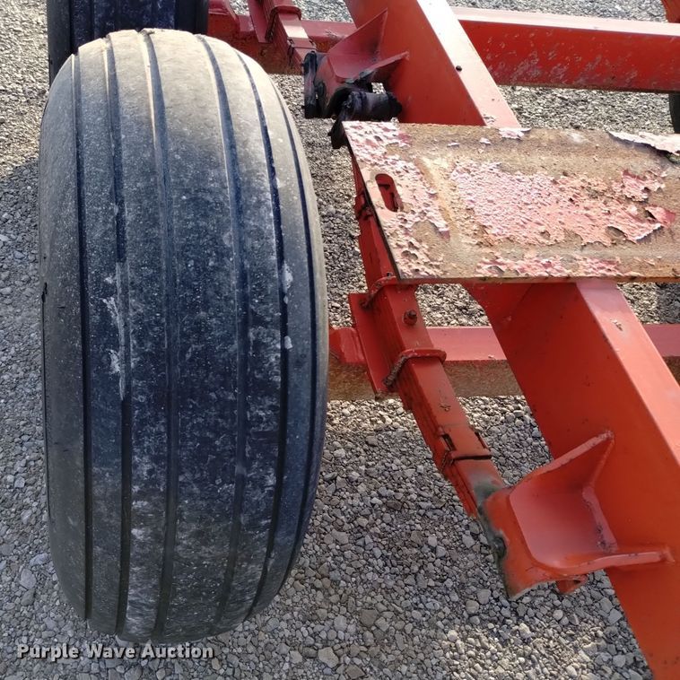 image for item EH0091 Countrymark Coop 2610 running gear