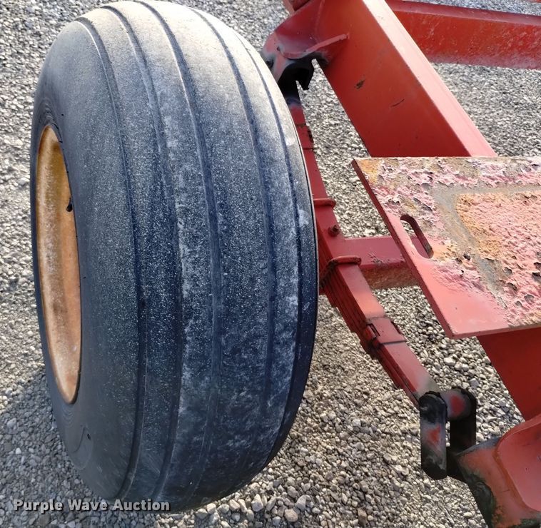 image for item EH0091 Countrymark Coop 2610 running gear