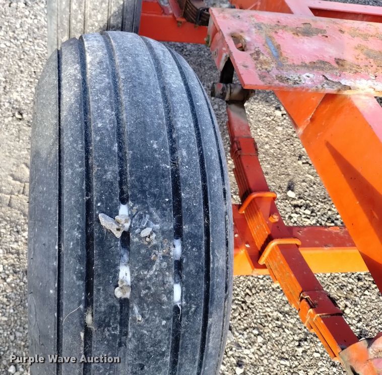 image for item EH0091 Countrymark Coop 2610 running gear