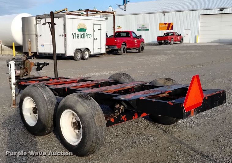 image for item EH0092 Countrymark Coop 2610 running gear