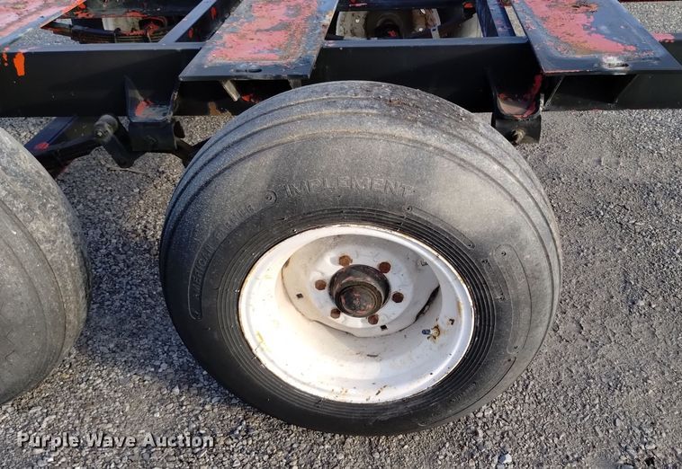 image for item EH0092 Countrymark Coop 2610 running gear