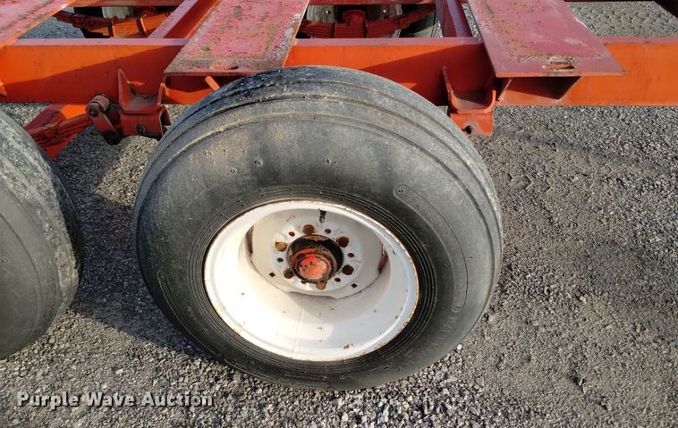 image for item EH0093 Countrymark 2610 running gear