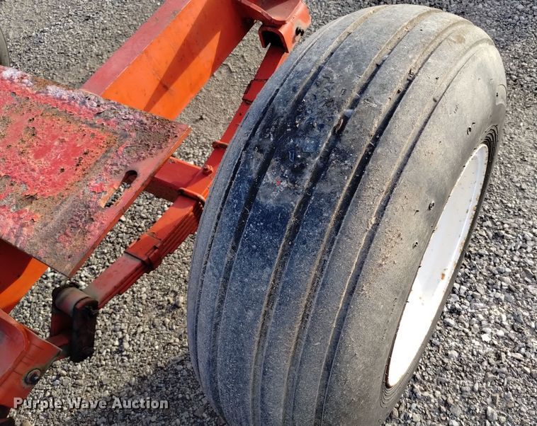 image for item EH0093 Countrymark 2610 running gear