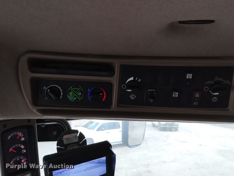 image for item EH0102 2012 Case IH Titan 4530 applicator