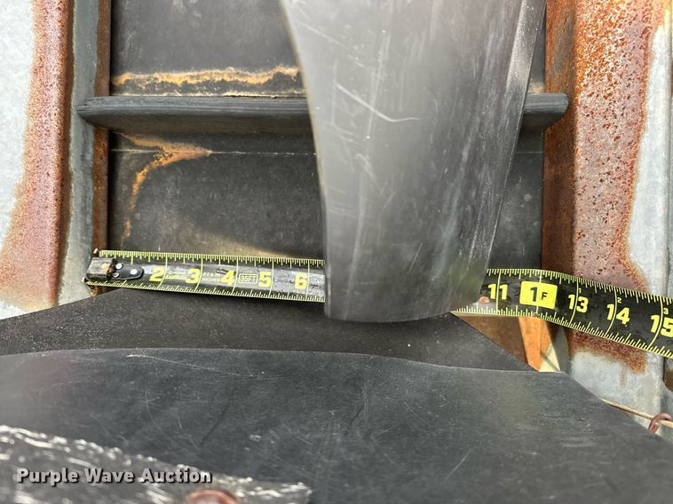 image for item EJ5317 Byron 103 corn picker