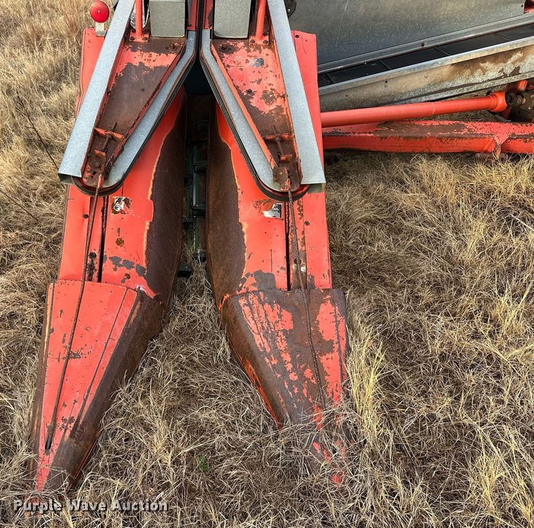 image for item EJ5317 Byron 103 corn picker