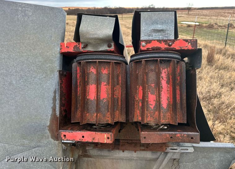 image for item EJ5317 Byron 103 corn picker