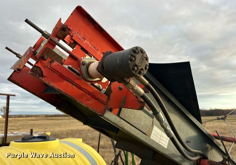 image for item EJ5317 Byron 103 corn picker