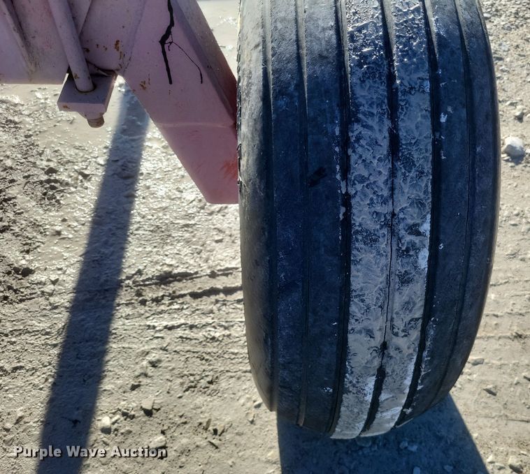 image for item EJ8150 CountryMark Co-Op 2010 running gear