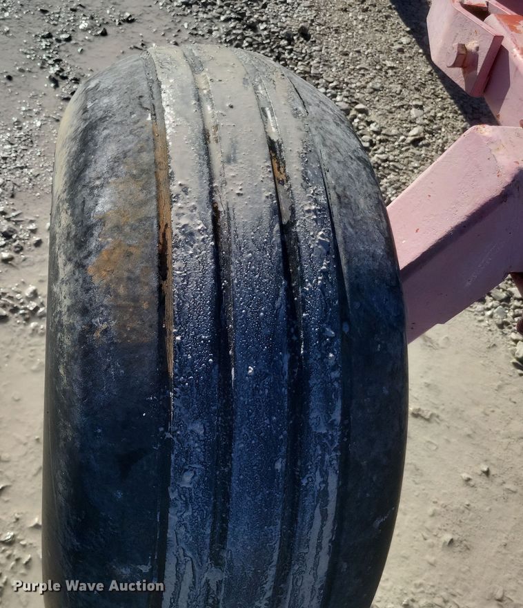 image for item EJ8150 CountryMark Co-Op 2010 running gear