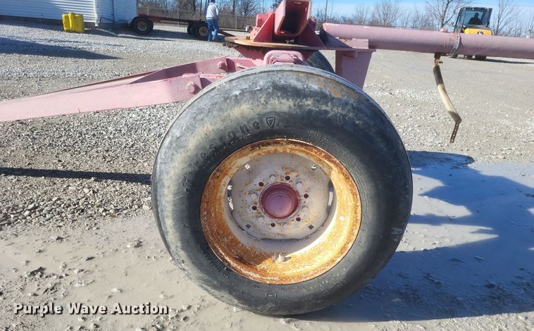 image for item EJ8150 CountryMark Co-Op 2010 running gear