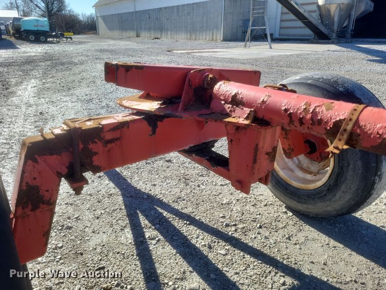 image for item EJ8152 CountryMark Co-Op 2010 running gear 