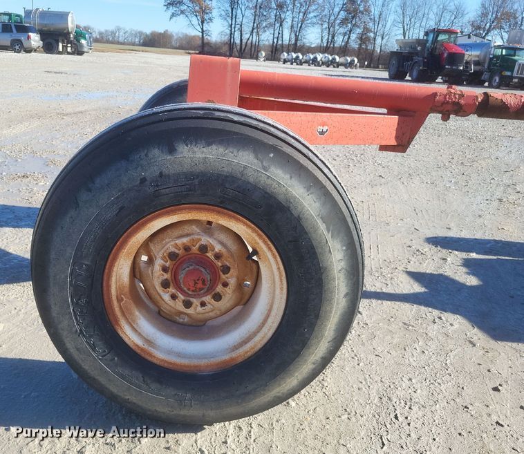 image for item EJ8152 CountryMark Co-Op 2010 running gear 