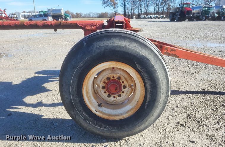 image for item EJ8152 CountryMark Co-Op 2010 running gear 