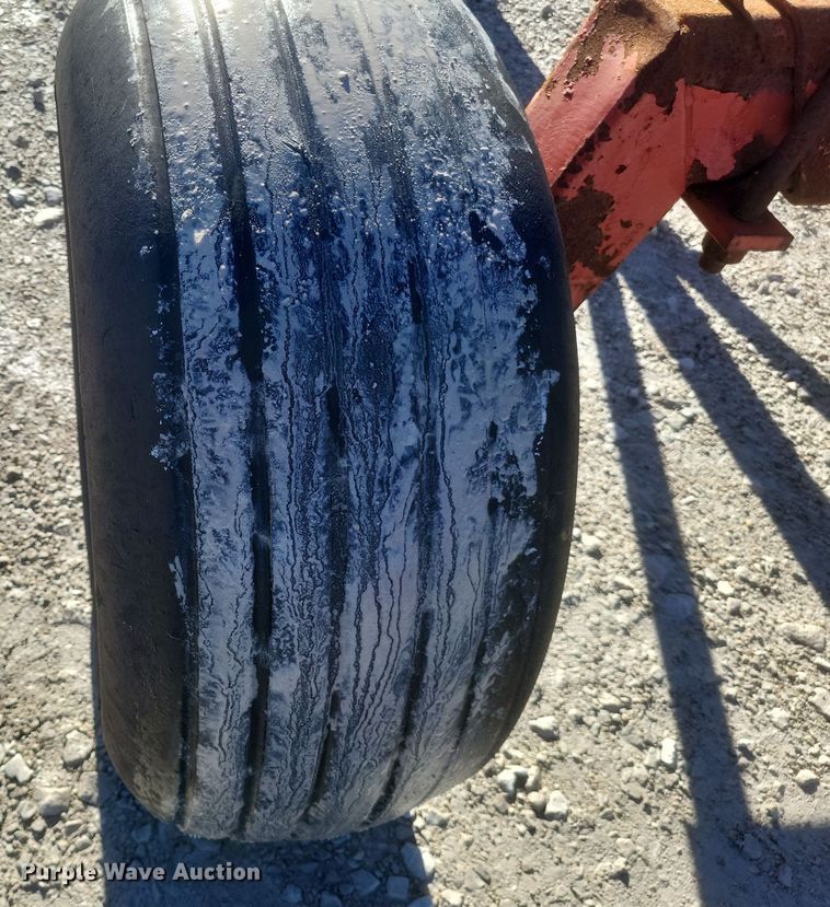 image for item EJ8152 CountryMark Co-Op 2010 running gear 