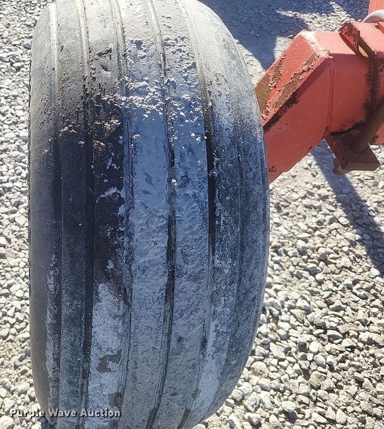 image for item EJ8153 CountryMark Co-Op 2020 running gear 