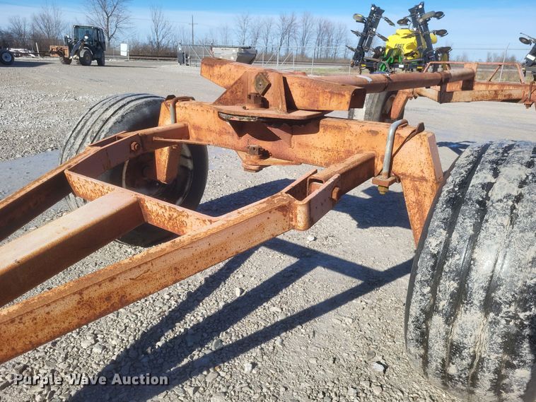 image for item EJ8154 Clark 2020 running gear 