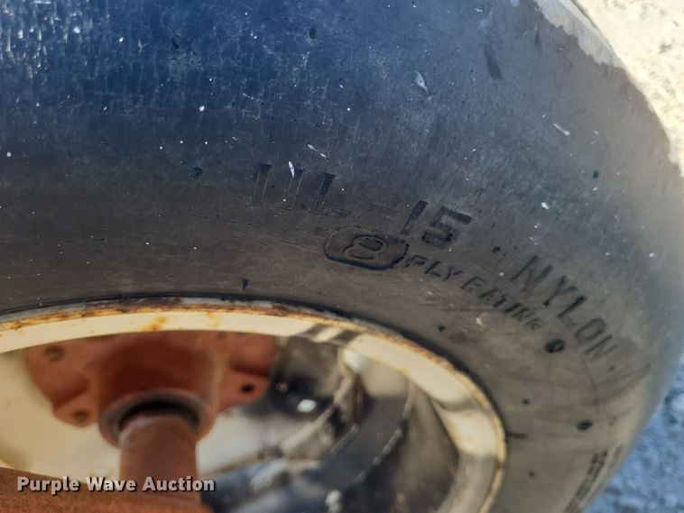 image for item EJ8154 Clark 2020 running gear 