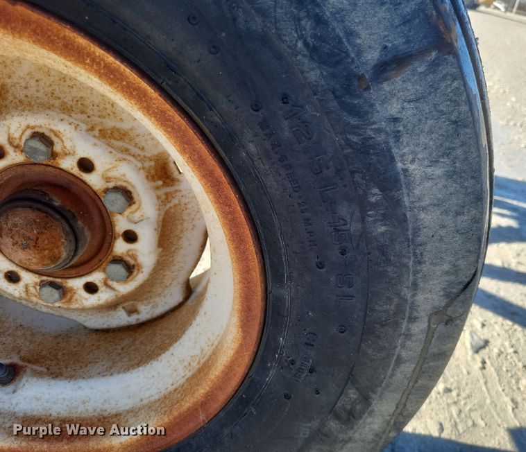 image for item EJ8154 Clark 2020 running gear 