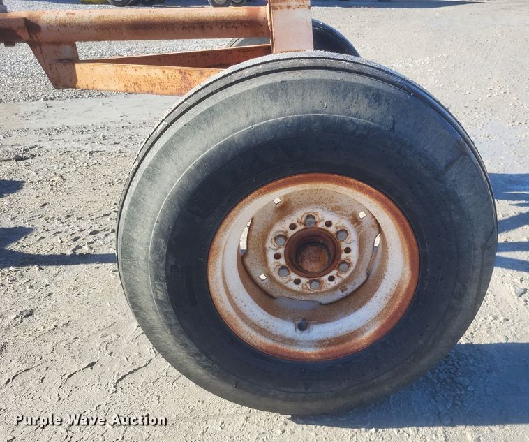 image for item EJ8154 Clark 2020 running gear 