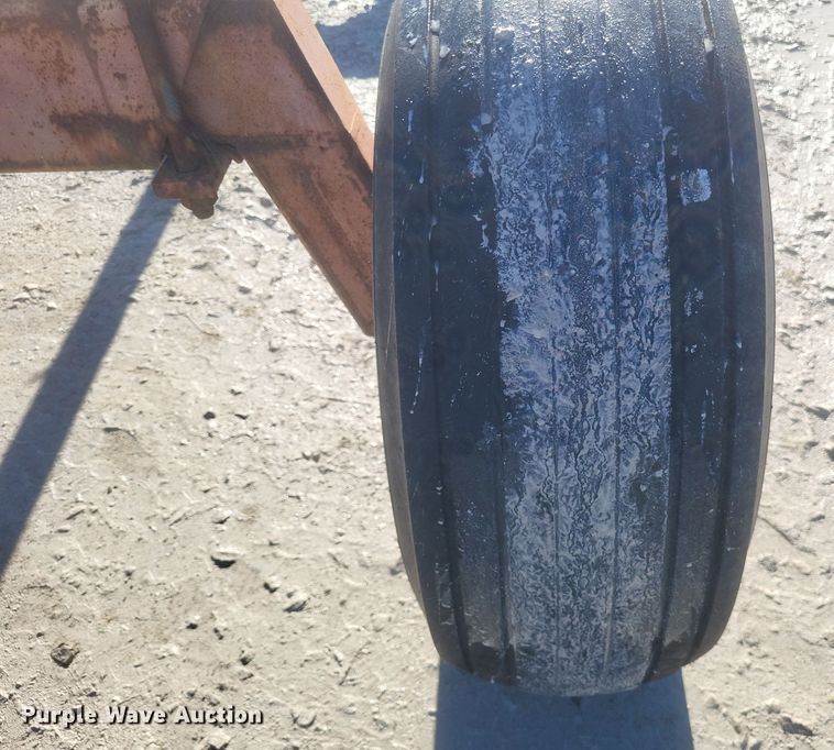 image for item EJ8154 Clark 2020 running gear 