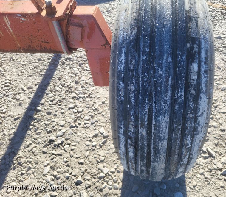 image for item EJ8155 Clark running gear 