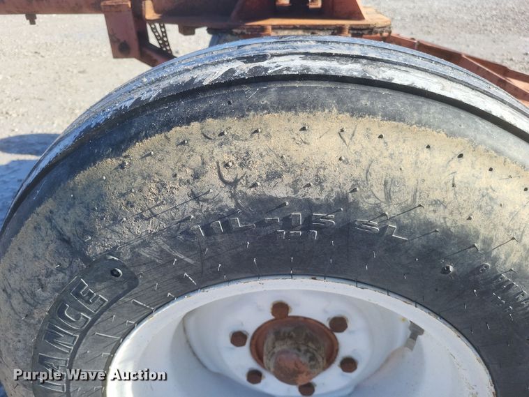 image for item EJ8156 Running gear 