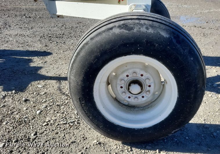 image for item EJ8158 Running gear 