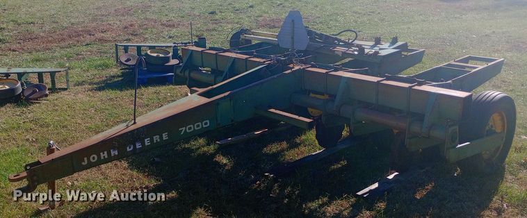 image for item EN8641 John Deere 7000 no-till planter